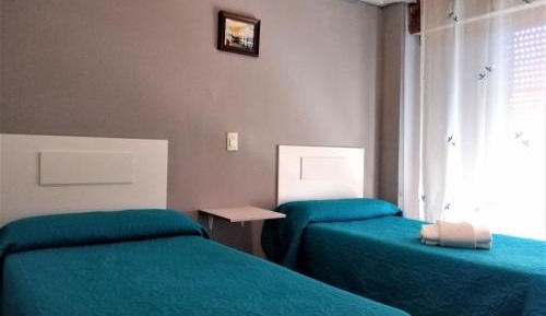 Twin Room with Private Bathroom