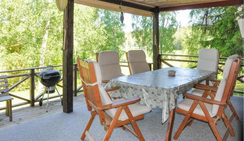 Three-Bedroom Holiday Home 