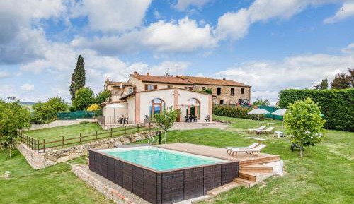 One-Bedroom Holiday Home