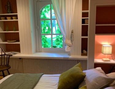 Queen Room with Garden View