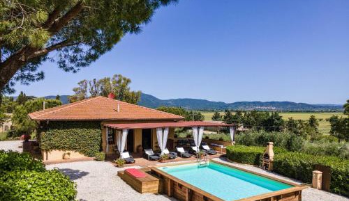 Four-Bedroom Holiday Home