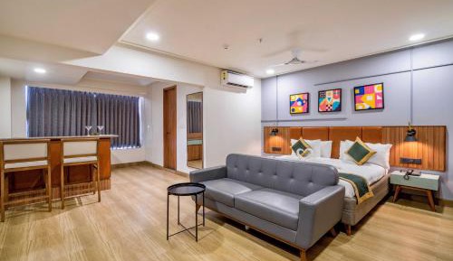 Deluxe Suite