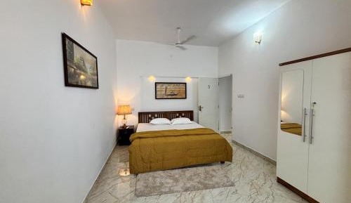 Double or Twin Room with Private Bathroom