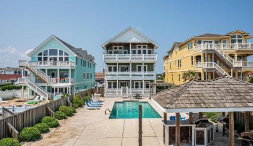Twelve-Bedroom Holiday Home
