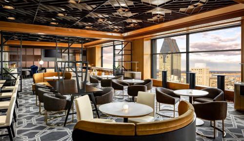 Club level, Guest room, 1 King, High floor