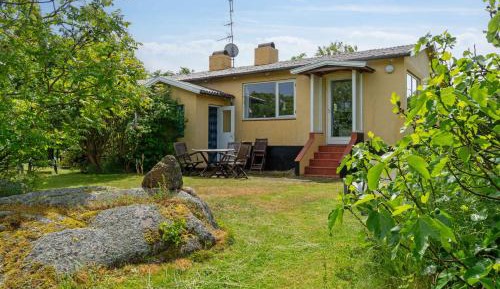 Three-Bedroom Holiday Home 