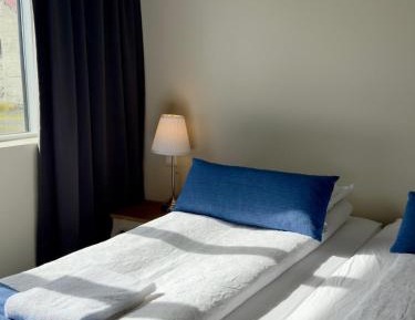 Twin Room with Bath