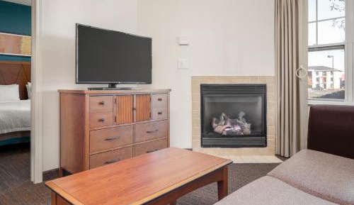 Two Bedroom Suite, 2 Bedroom 2 room Suite, Fireplace