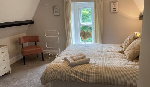 Queen Room with Garden View