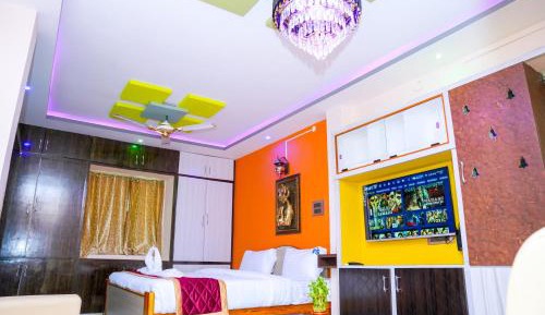 Deluxe Family Room