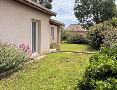 Three-Bedroom Vacation Home 
