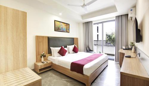 Deluxe Room with City View