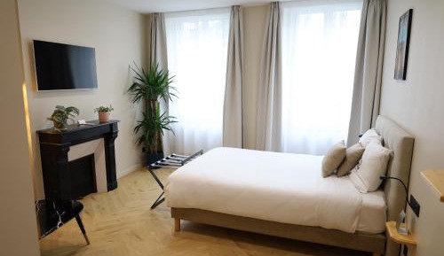 Double Room with Private Bathroom