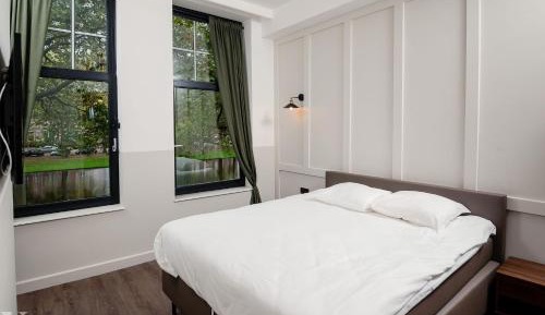 Comfy room Canal View