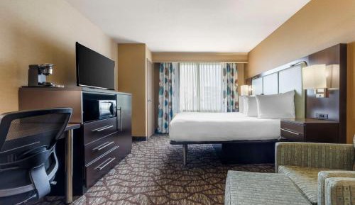 King Room with Sofabed - Non-Smoking