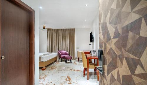 Suite with City View