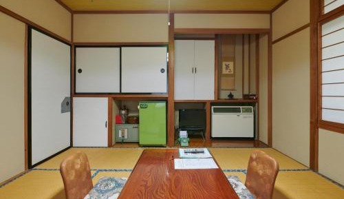 Classic Quadruple Room