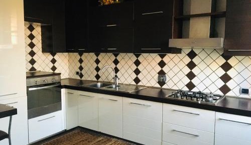 Three-Bedroom Standard Apartment