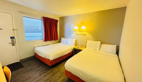 Quadruple Room - Non-Smoking