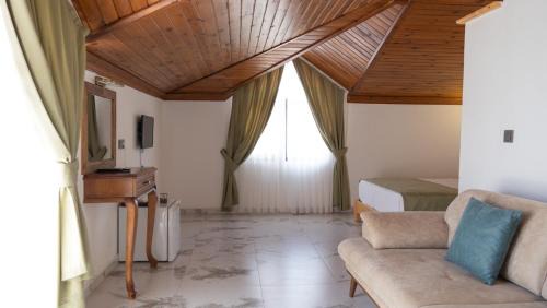 Double Room with Balcony and Sea View