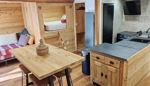 Studio with Mountain View