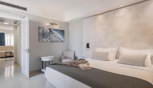 Executive Suite with Private Pool