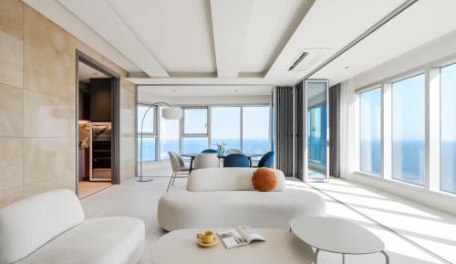 Family Three Room