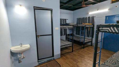 Bed in 6-Bed Mixed Dormitory Room