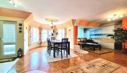 Apartment - Split Level