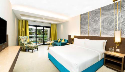 Premium King Room with Pool View