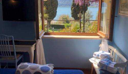 Double Room with Lake View