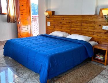 King Room with Balcony