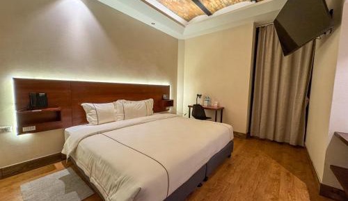 Queen Room