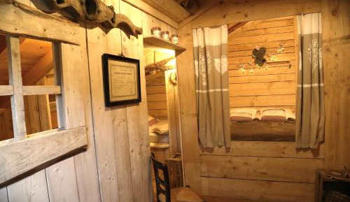 CABANES INDOOR - GRENIER DE MARGUERITE