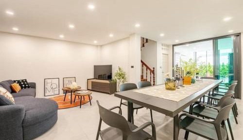 Six-Bedroom House
