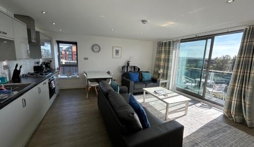 Two-Bedroom Superior Apartment - 101 Maxwell Street