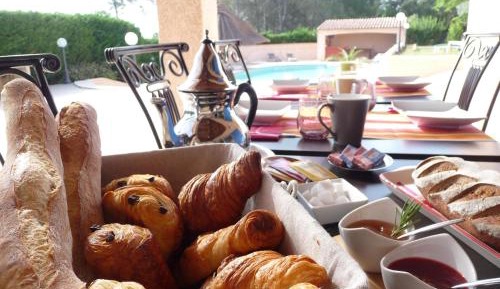 Triple Room with Pool View - Zen