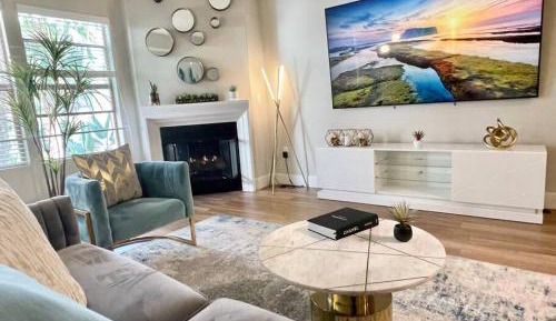 Deluxe One-Bedroom Apartment with Garden View