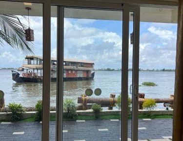 Double Room with Lake View