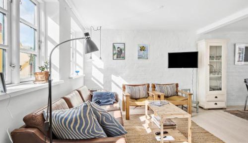 One-Bedroom Holiday Home