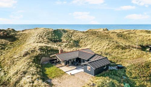 Four-Bedroom Holiday Home