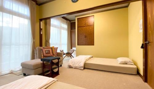 Japanese-Style Room