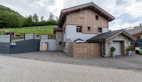 Superior One-Bedroom Apartment