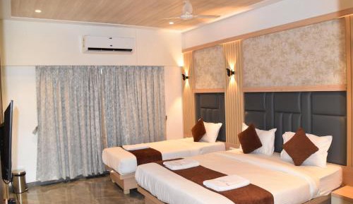 Luxury Triple Room