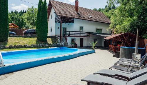 Six-Bedroom House