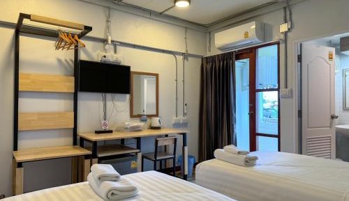 Deluxe Twin Room