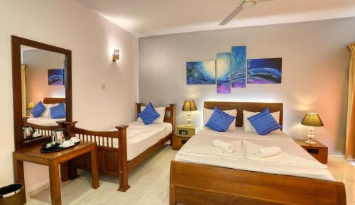 Deluxe Family Room