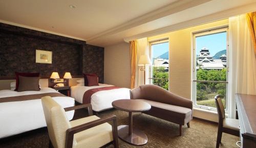 Superior Corner Twin Room with Castle View