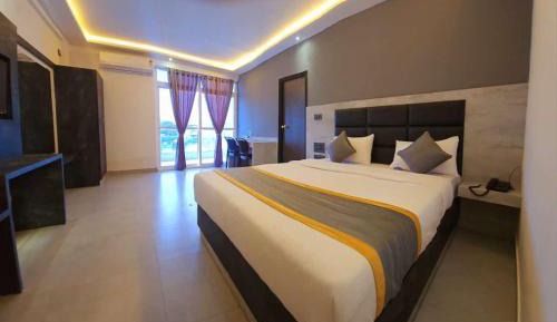 Deluxe Double Room with Balcony