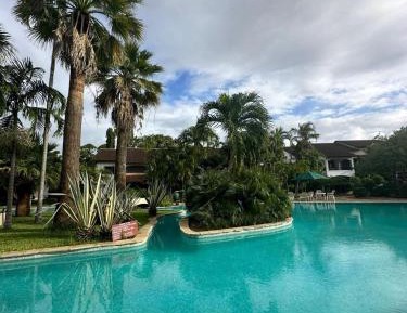 Three-Bedroom Deluxe Apartment